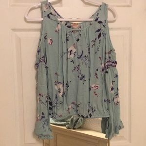 Arizona Jean Co. Blue Floral Cold Shoulder Shirt